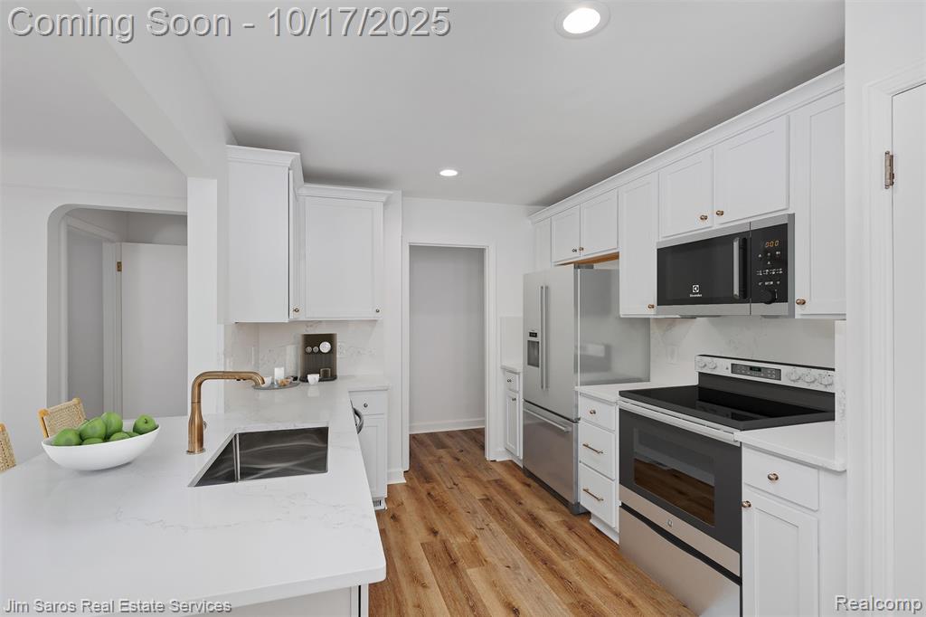 807 Barrington, Grosse Pointe Park, MI 48230 — Photo 5