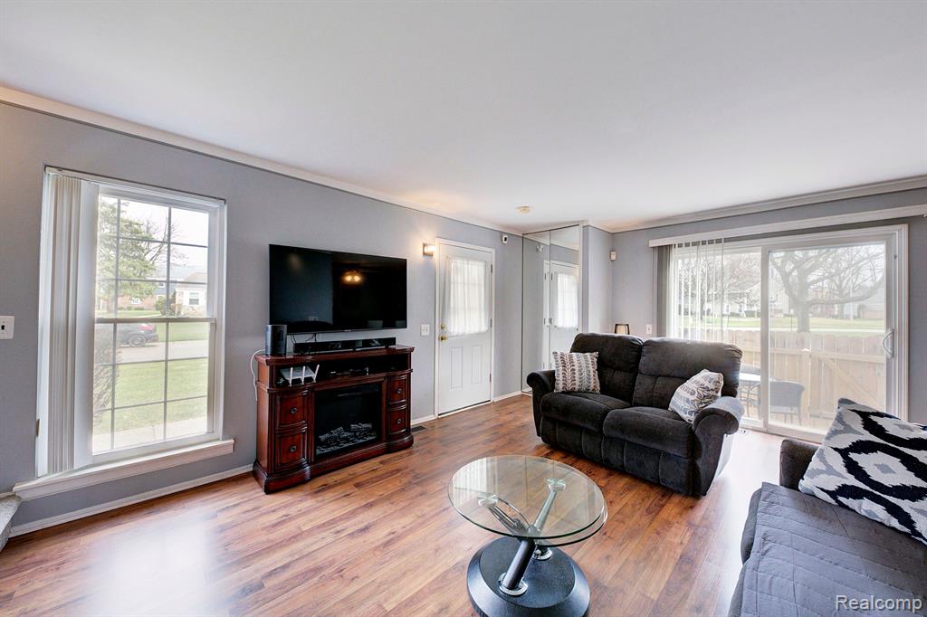 23535 N ROCKLEDGE, Novi, MI — Photo 7