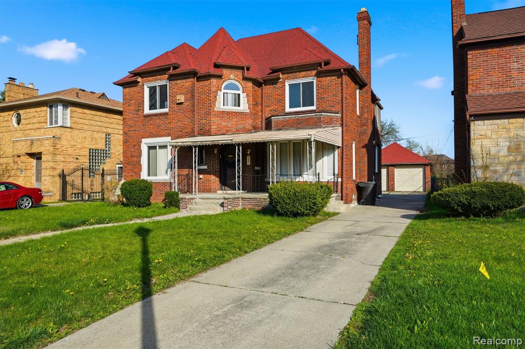 913 Pine Avenue, Alma, MI, 48801