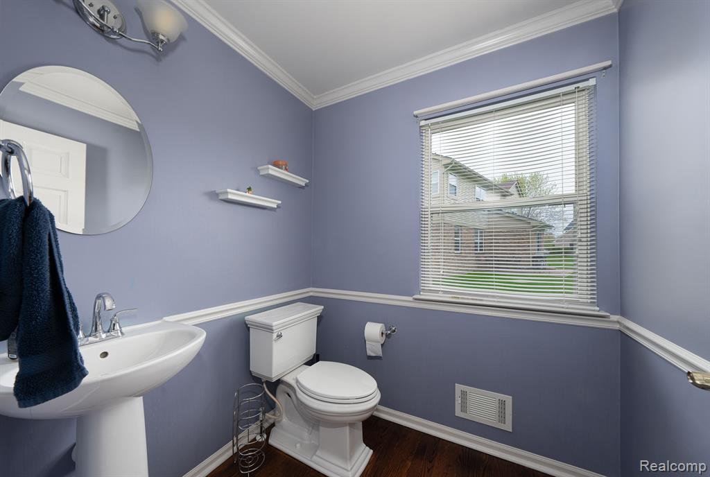 1479 HENDRIE, Canton, MI 48187 — Photo 17