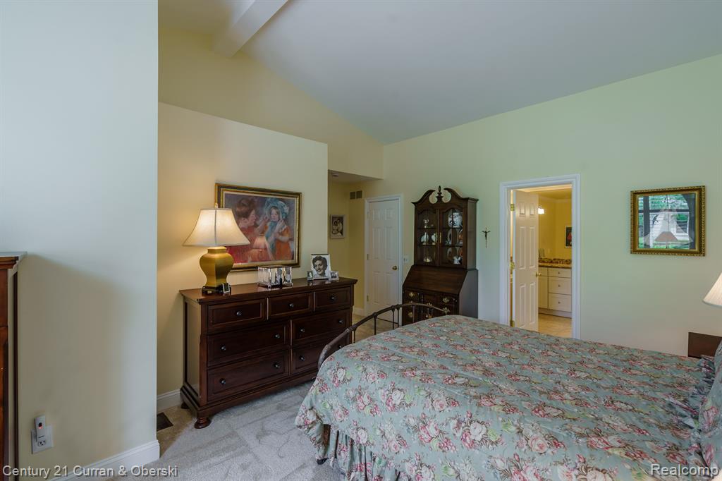 439 COVINGTON Court, Northville, MI 48168 — Photo 33