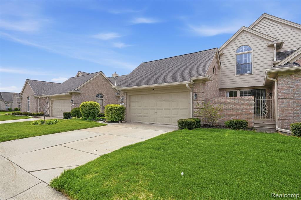 42626 Christina Drive, Sterling Heights, MI 48313 — Photo 66