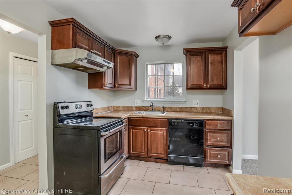 30248 SOUTHFIELD Road, 181, Southfield, MI 48076 — Photo 5