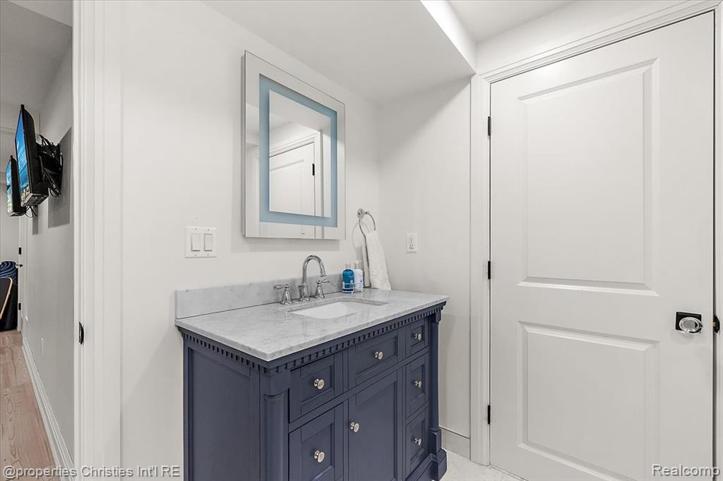 2684 Bradway Boulevard, Bloomfield Hills, MI 48301 — Photo 59