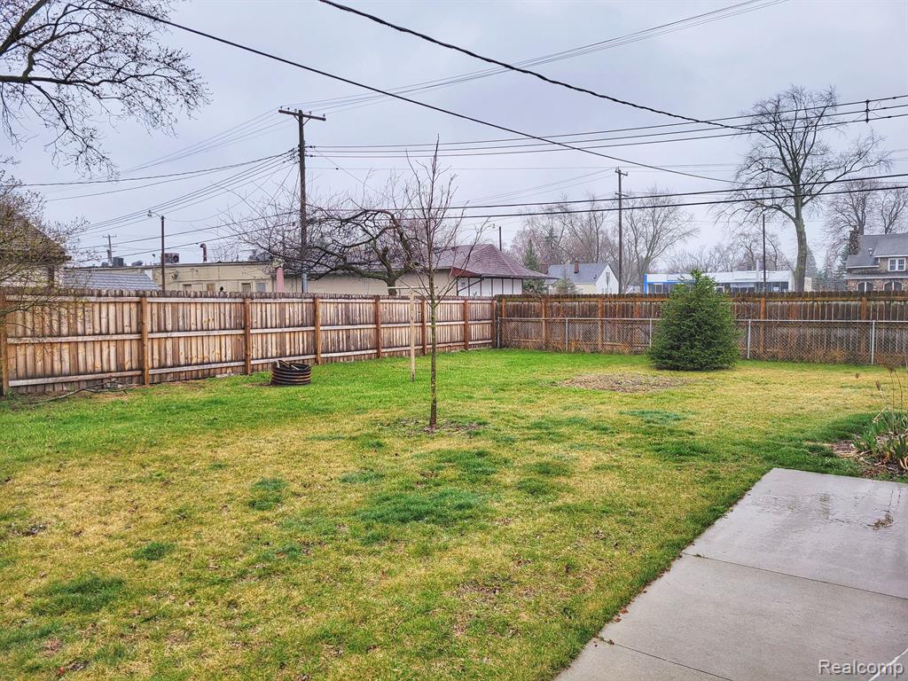 936 Davis, Ypsilanti, MI 48198 — Photo 3