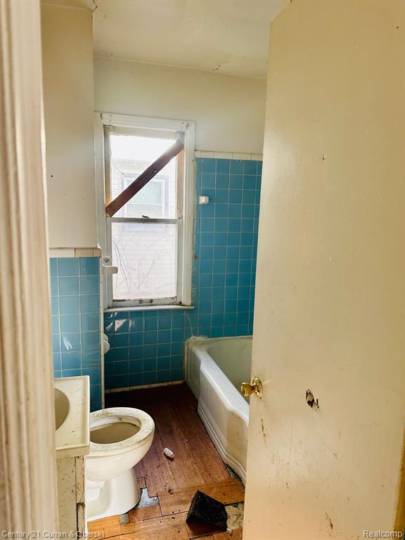 9639 MINOCK Street, Detroit, MI 48228 — Photo 8
