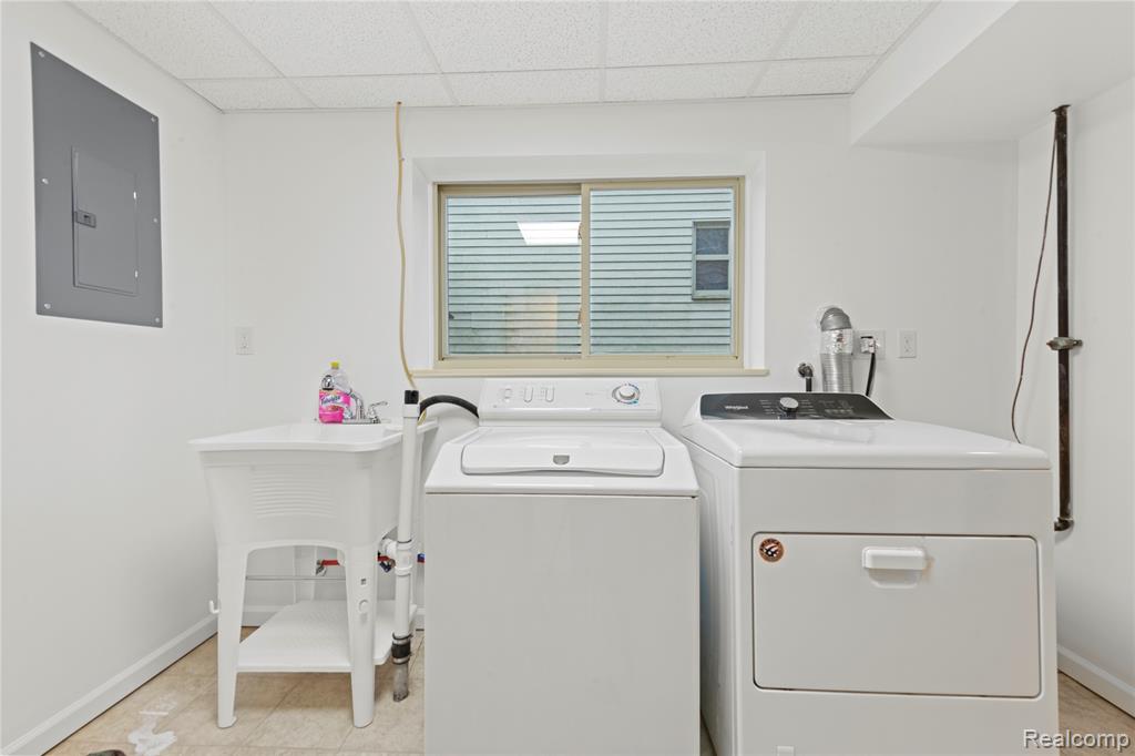 31733 E Ditner Drive, Rockwood, MI — Photo 13