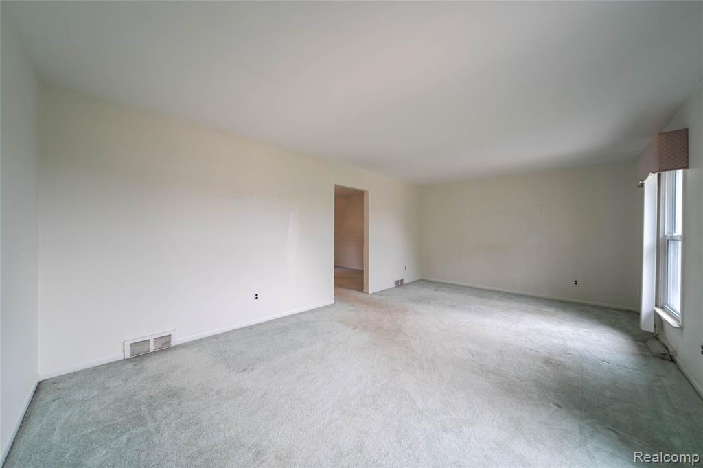 846 1st Street, Milford, MI 48381 — Photo 6