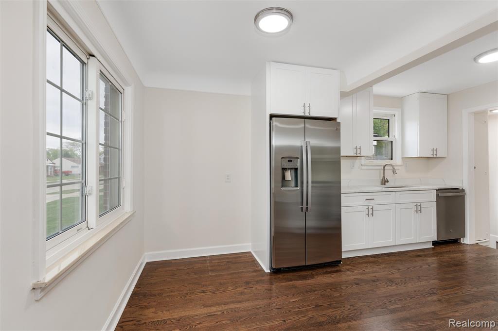 27935 Grant Street, Saint Clair Shores, MI 48081 — Photo 9