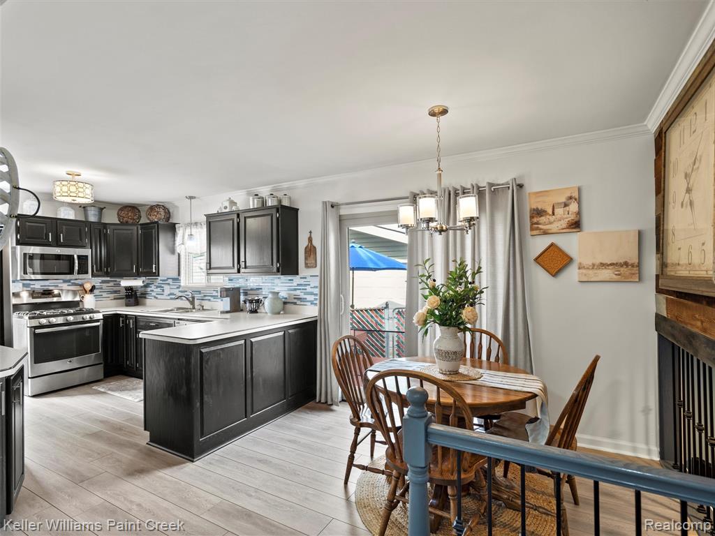 43092 Bond Court, Sterling Heights, MI 48313 — Photo 13