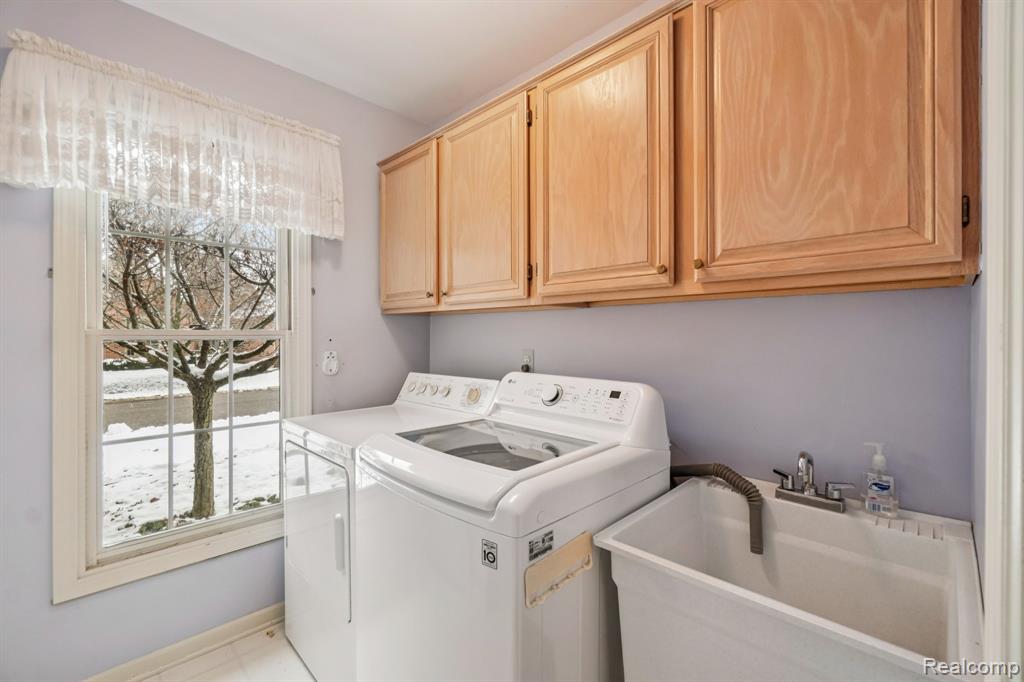43573 E Perignon Drive N, Sterling Heights, MI 48314 — Photo 31