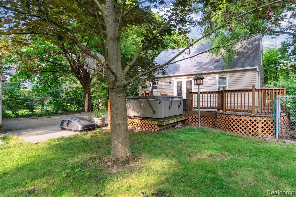 4311 FENTON Road, Flint, MI 48507 — Photo 36