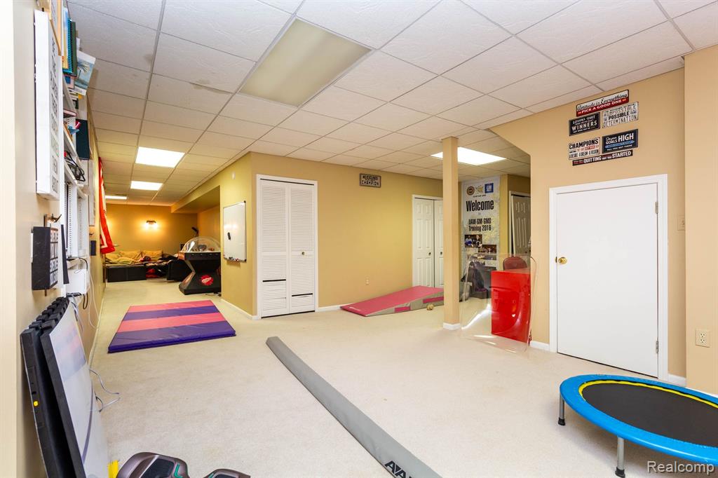 45515 EMERALD FOREST Drive, Novi, MI — Photo 49