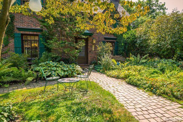 8642 HENDRIE Boulevard, Huntington Woods, MI — Photo 3