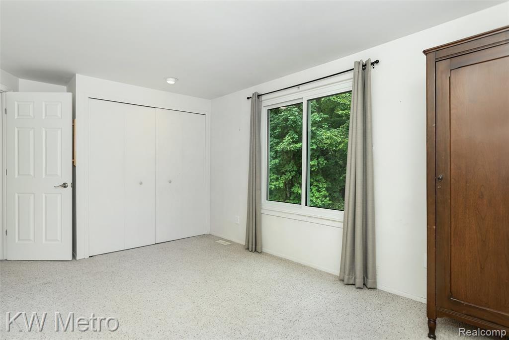 635 Timberline Drive, Rochester Hills, MI 48309 — Photo 31