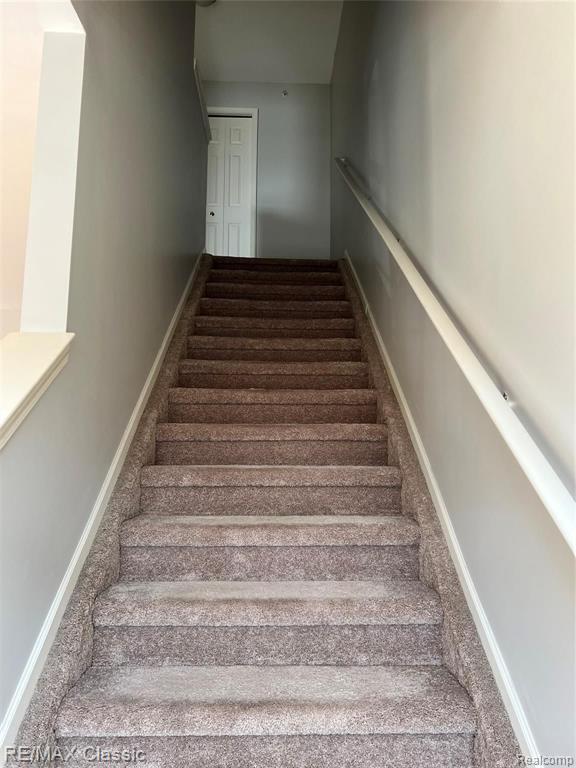 39773 ROCKCREST Circle, Northville, MI — Photo 20