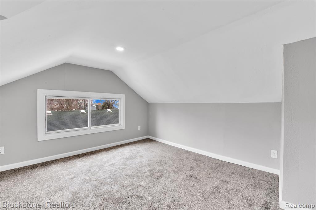 47 SUMMIT Street, Pontiac, MI 48342 — Photo 21