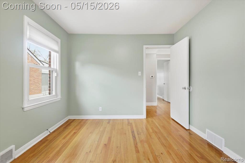 23200 Forest Street, Oak Park, MI 48237 — Photo 13