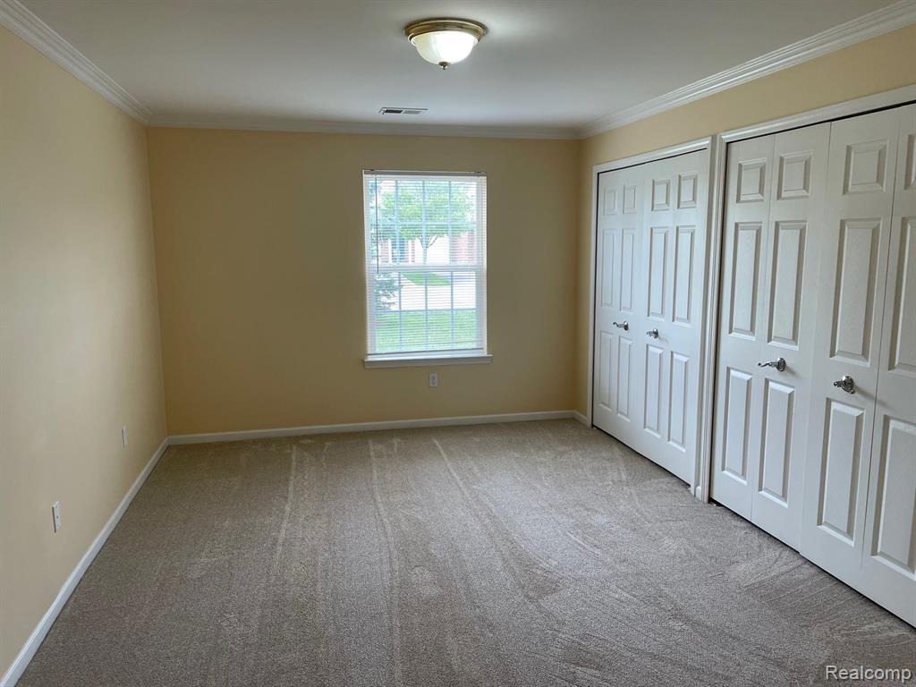 45671 GABLE Drive, Macomb, MI 48044 — Photo 17