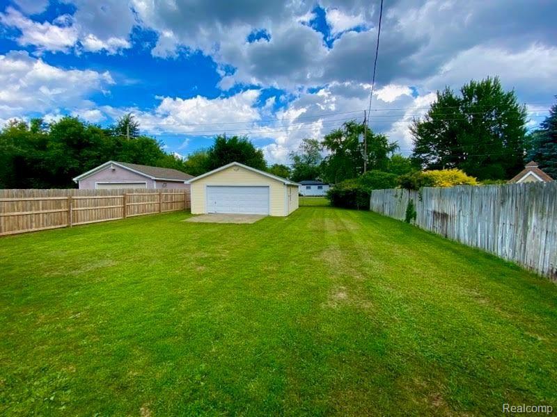 5250 Drayton Road, Clarkston, MI — Photo 5