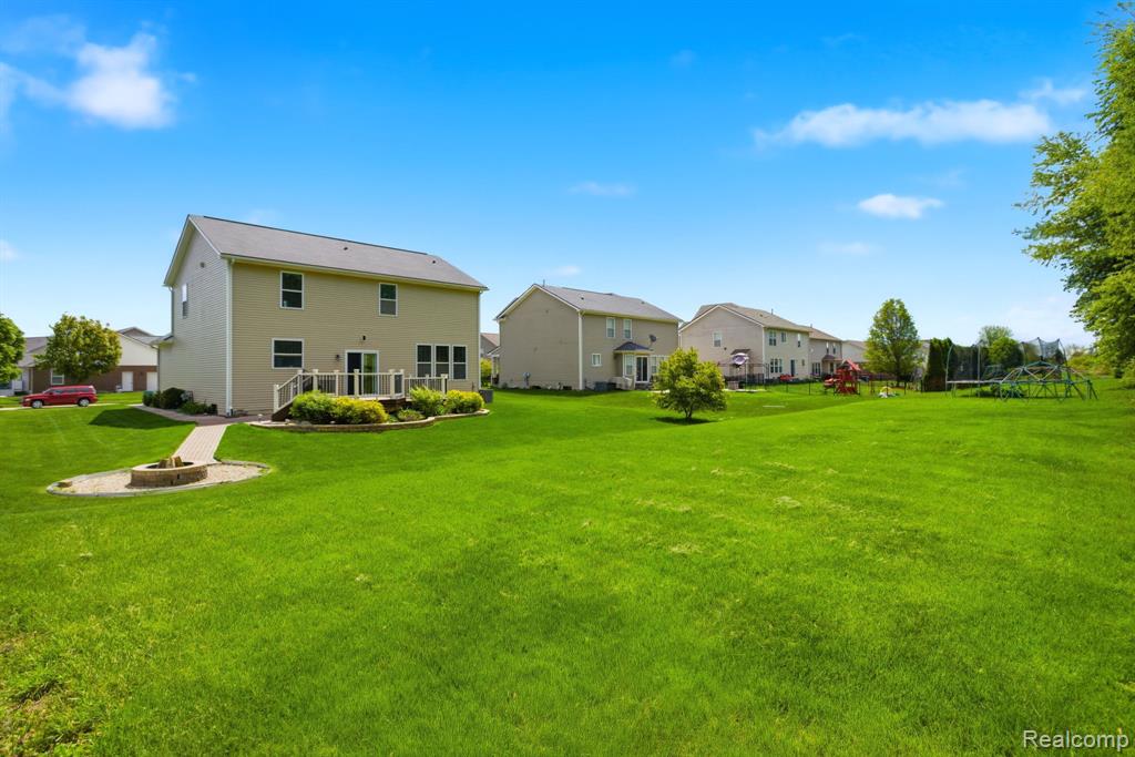 28720 Apple Blossom Drive, Flat Rock, MI 48134 — Photo 40