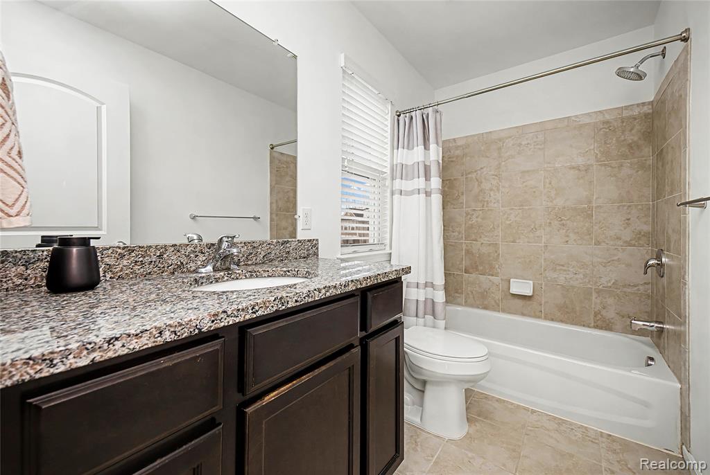 3157 Johanna Ware W, Wixom, MI 48393 — Photo 12