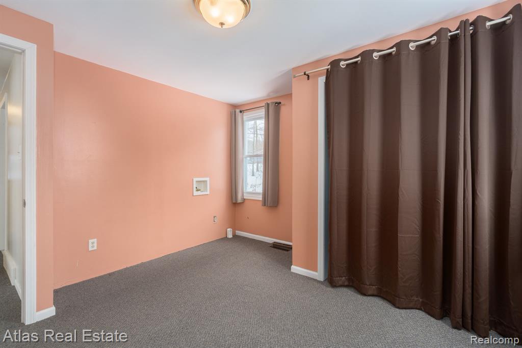 10128 Dar Lane, Goodrich Vlg, MI — Photo 33