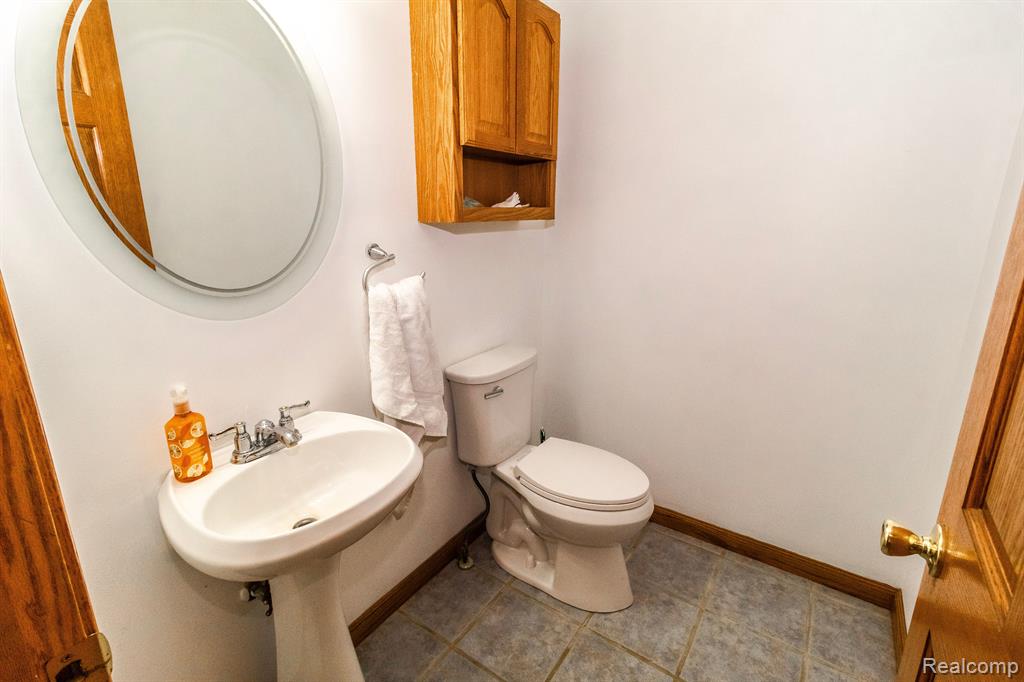 4707 MOUNT MORRIS Road, Columbiaville, MI 48421 — Photo 25
