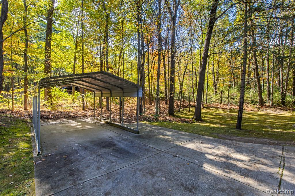 1969 Woodsman Drive, Ortonville, MI 48462 — Photo 58