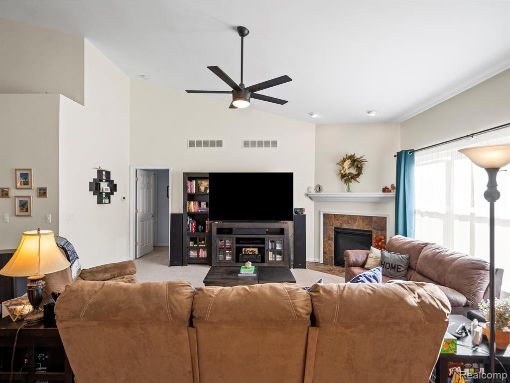 58787 VIRGINIA Circle, New Haven, MI 48048 — Photo 11