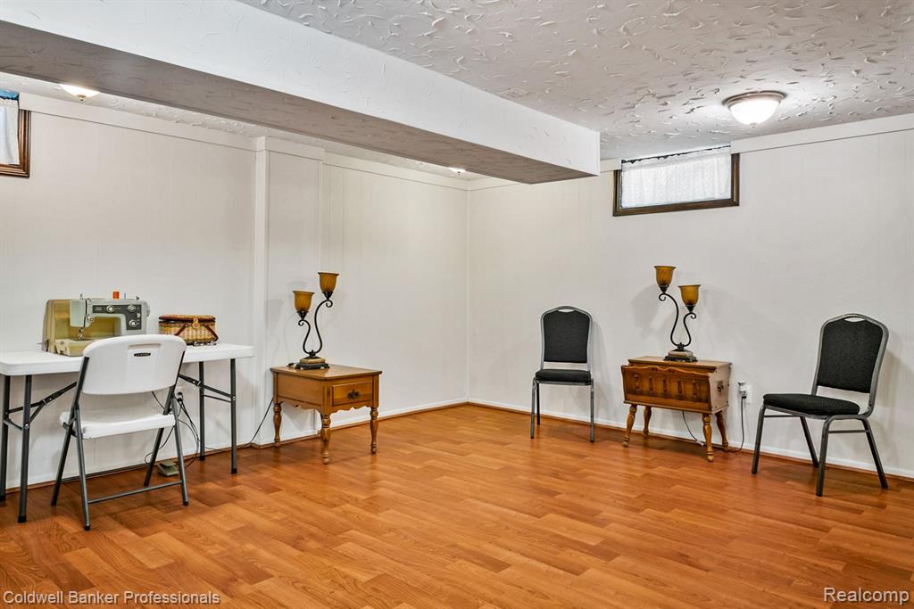 451 Hauxwell Drive, Lake Orion, MI 48362 — Photo 33