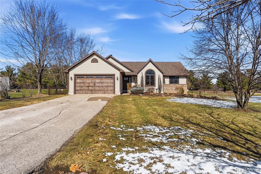 8482 Reid Road, Swartz Creek, MI 48473 — Photo 2