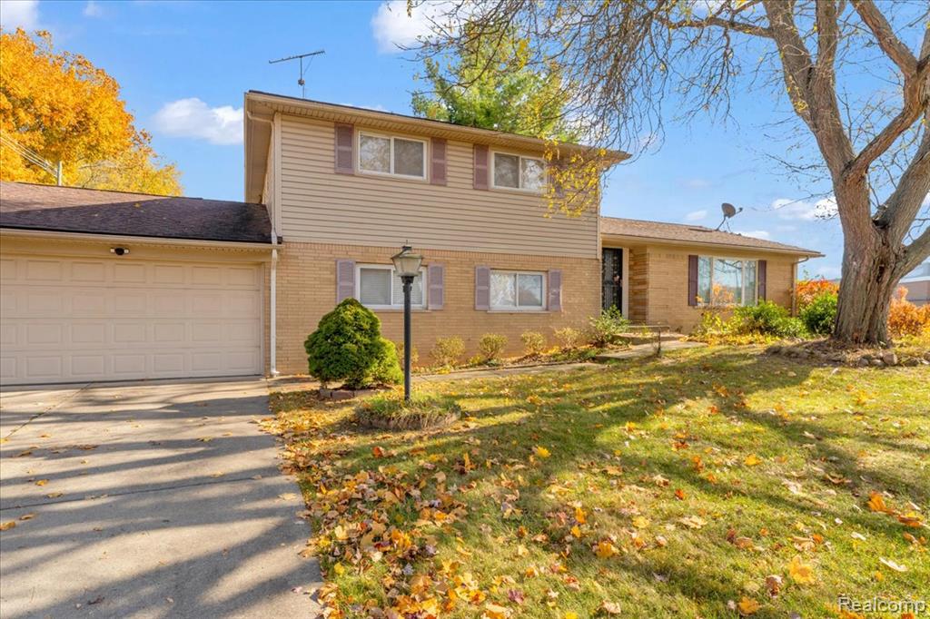 7477 Heather Heath Lane, West Bloomfield, MI — Photo 3