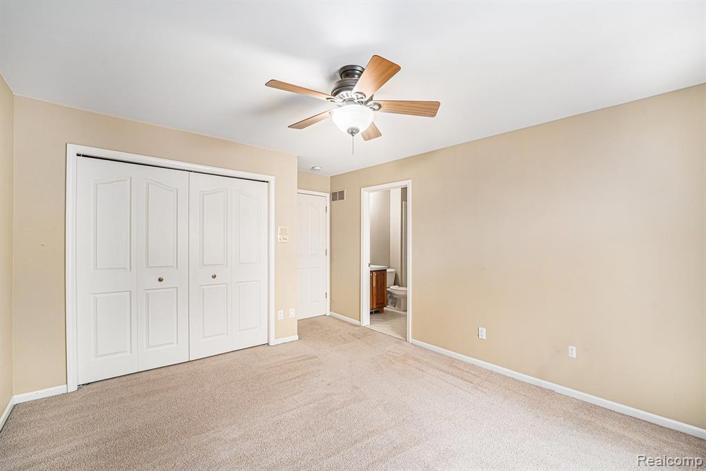45247 OAK FOREST Drive, Northville, MI 48168 — Photo 12