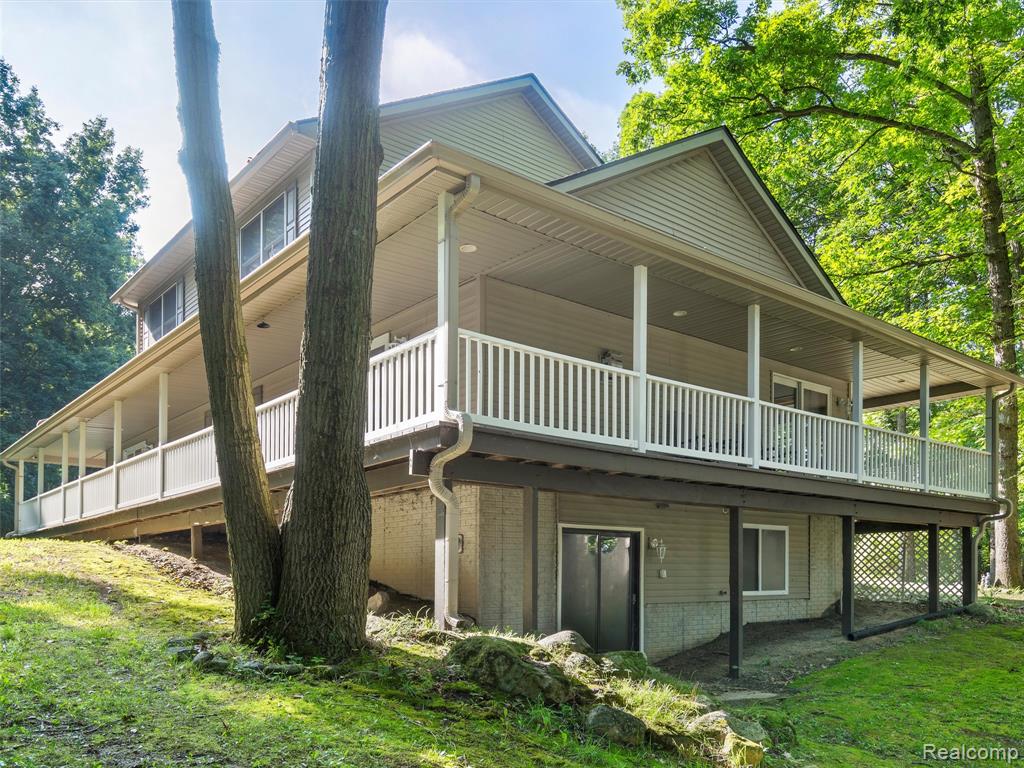 9480 Hartland Road, Fenton, MI 48430 — Photo 57