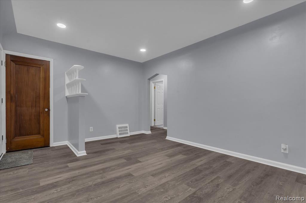 20426 Wexford Street, Detroit, MI 48234 — Photo 4
