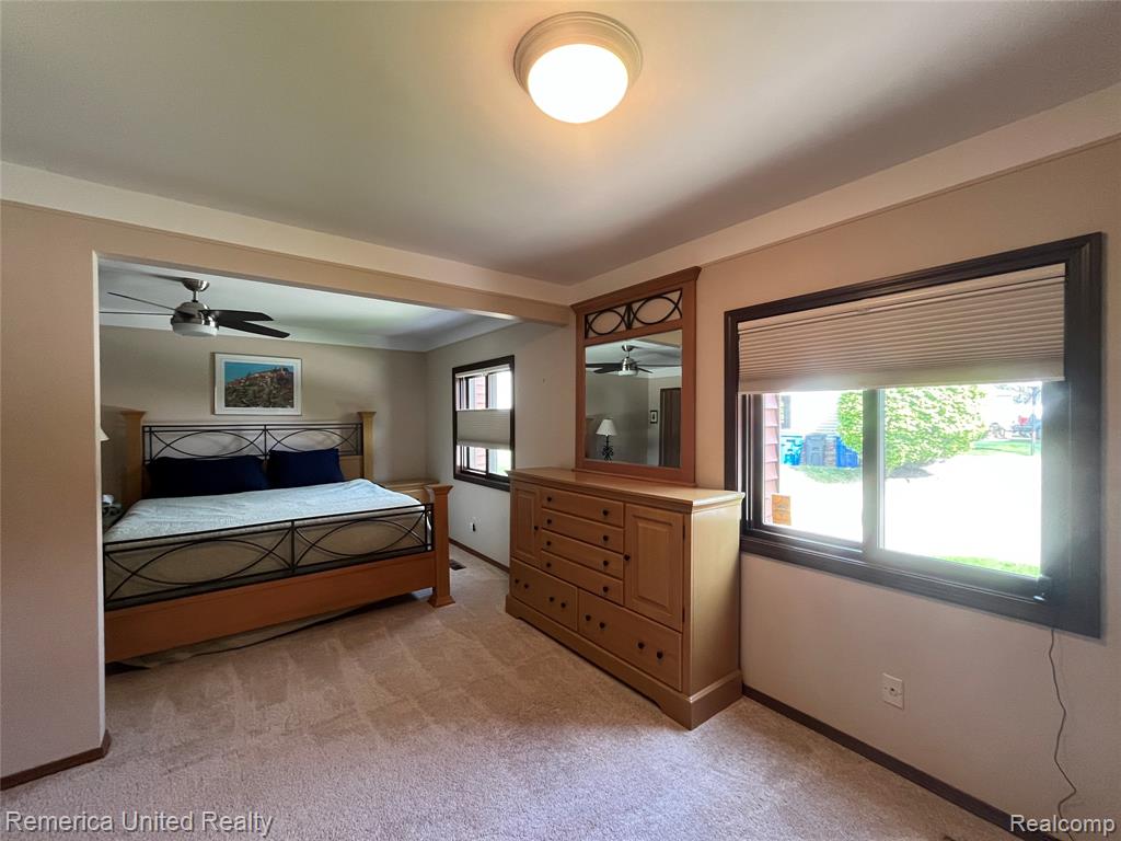 4533 Horseshoe Drive, Waterford, MI 48328 — Photo 16