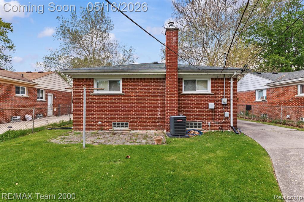 6640 Norborne Avenue, Dearborn Heights, MI 48127 — Photo 24