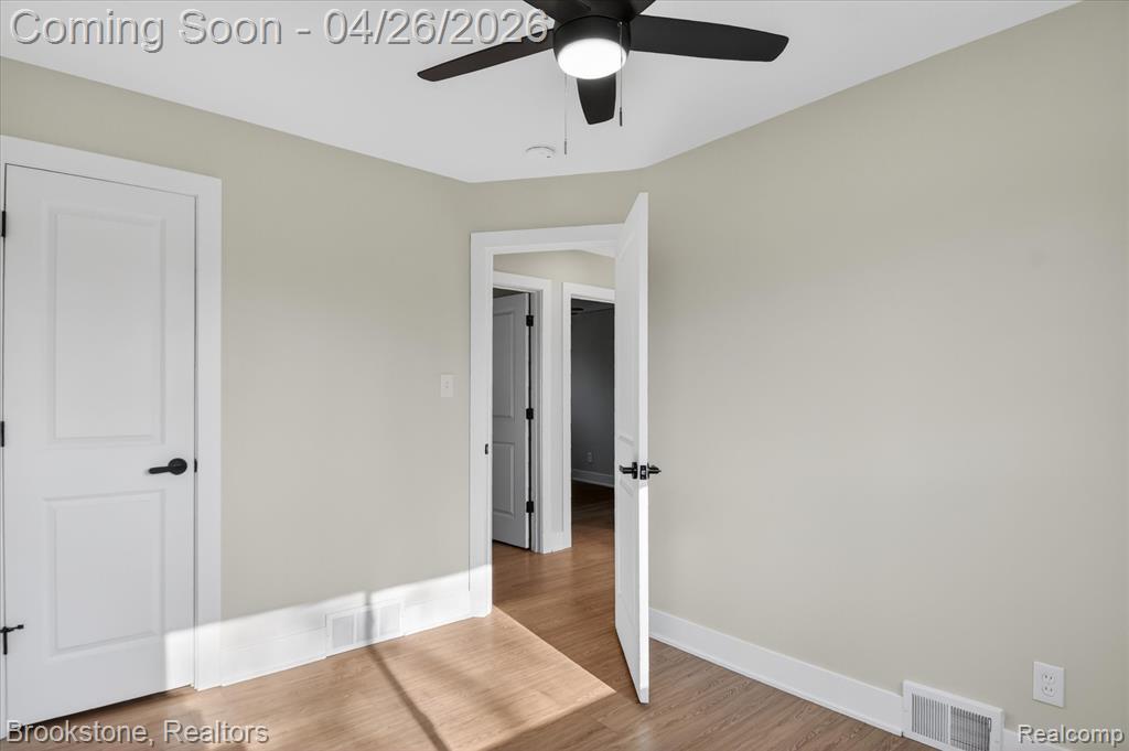 29807 Champine Street, Saint Clair Shores, MI 48082 — Photo 24