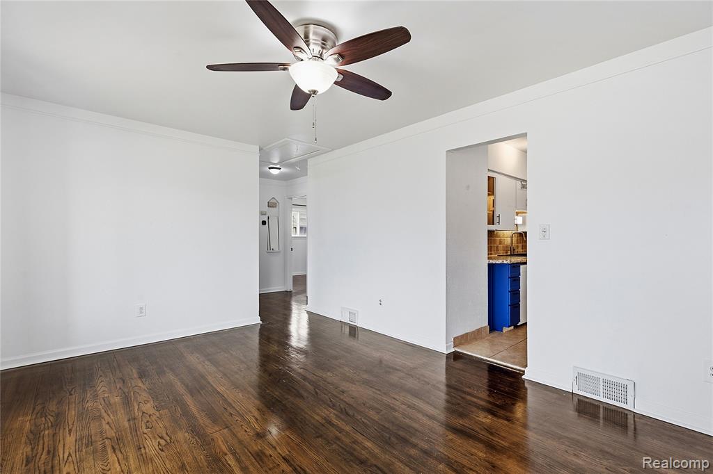 6457 Deering Street, Garden City, MI — Photo 3