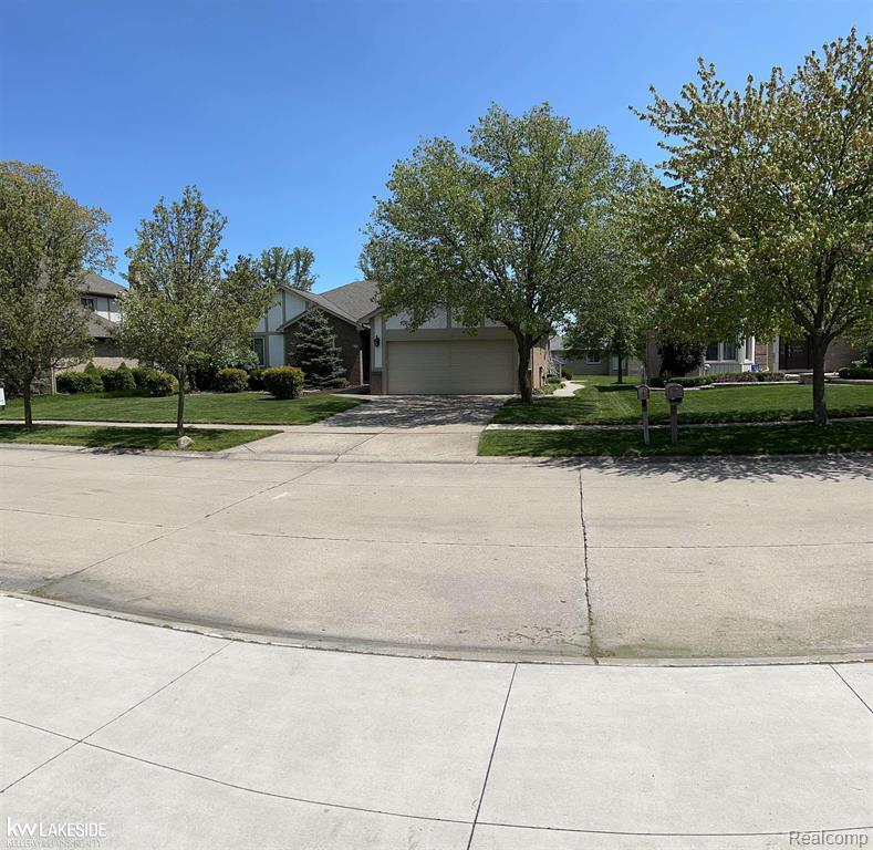52156 Antler Drive, Macomb, MI 48042 — Photo 3
