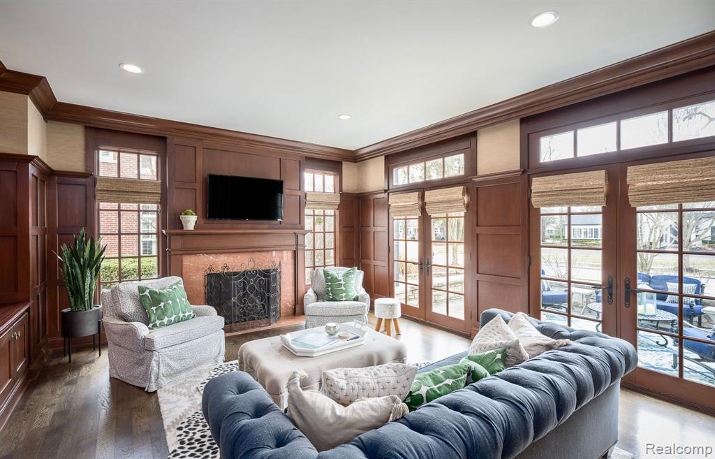 911 BROOKWOOD Street, Birmingham, MI 48009 — Photo 14
