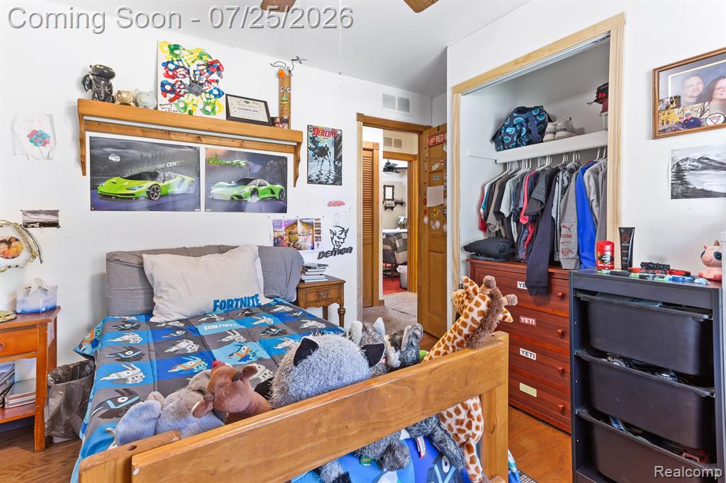 10696 VAN BUREN Lane, Belleville, MI 48111 — Photo 17
