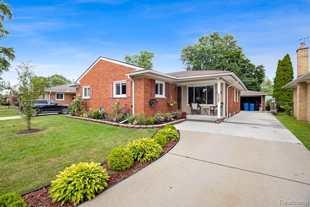8100 Lochdale Street, Dearborn Heights, MI 48127 — Photo 26