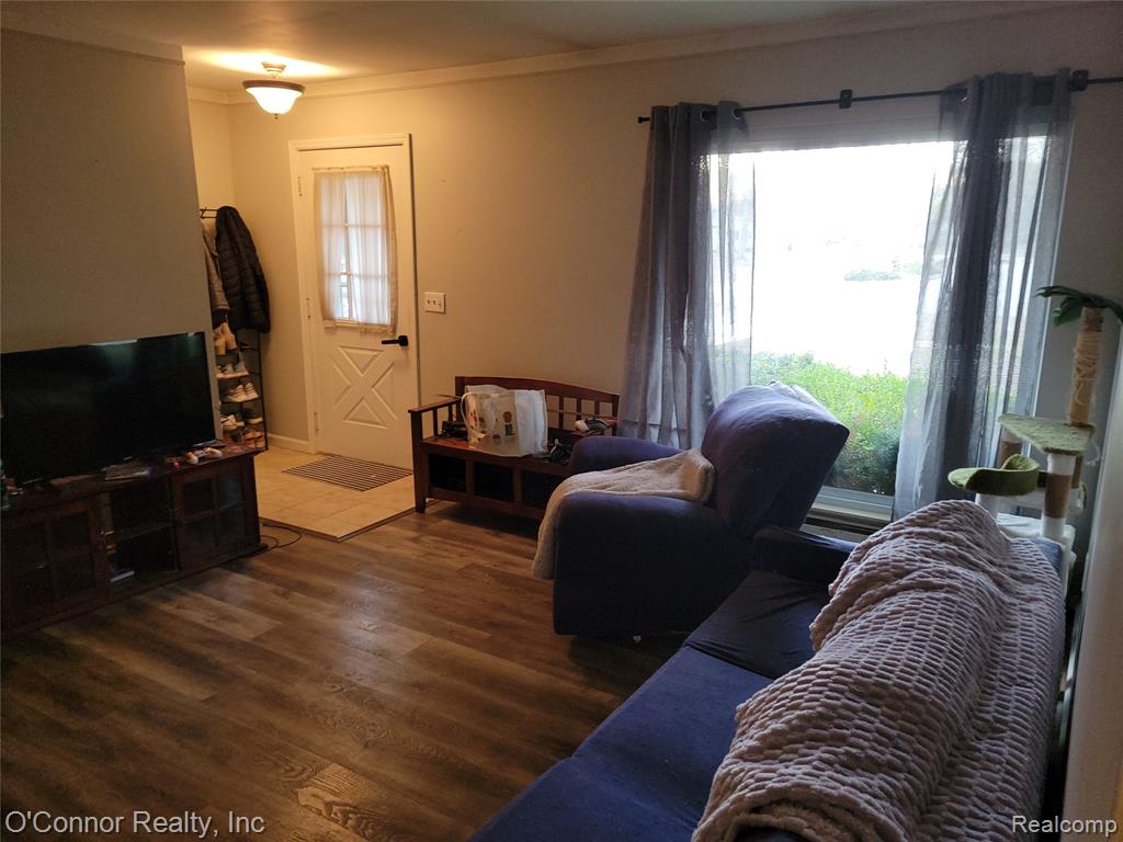 459 Michigan Avenue, Marysville, MI 48040 — Photo 8