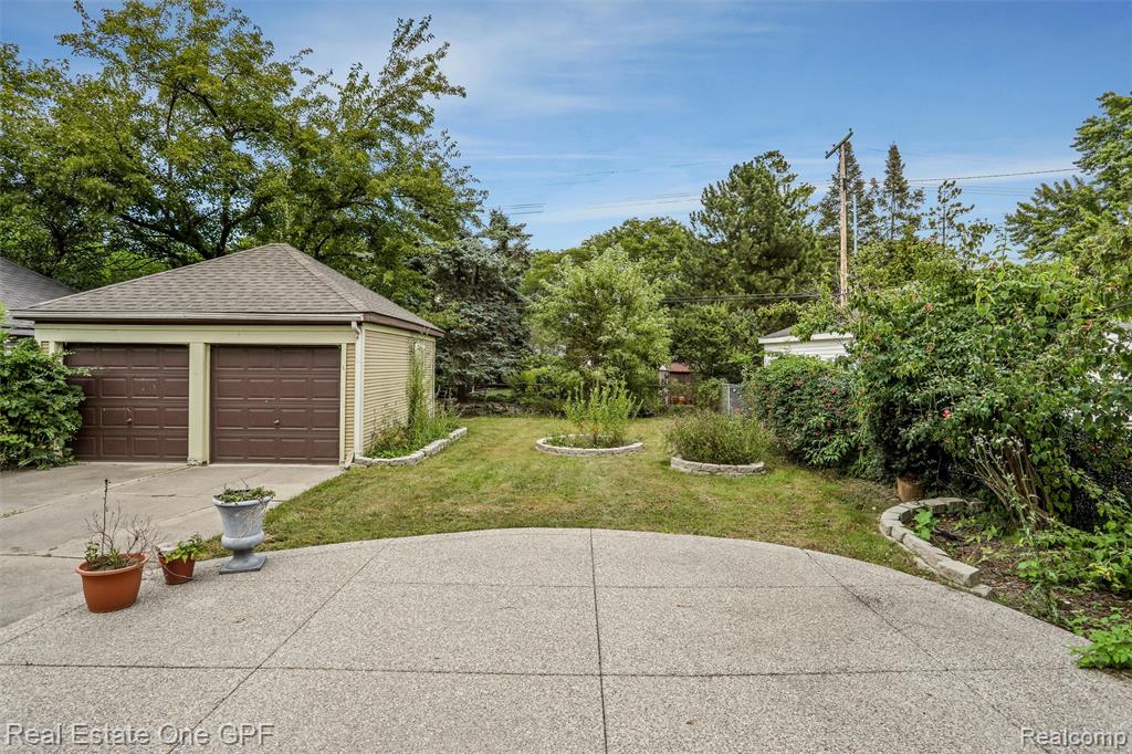 818 Neff Road, Grosse Pointe, MI 48230 — Photo 25