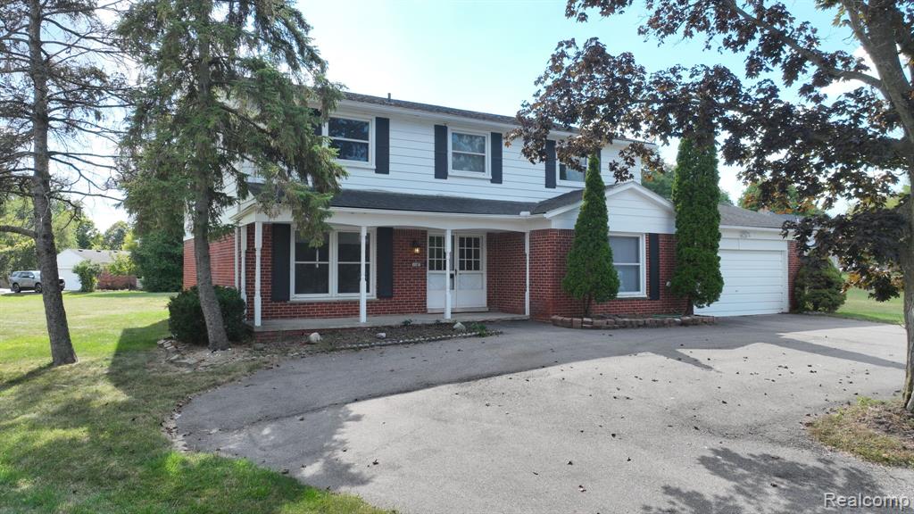 4185 Pinehurst Court, West Bloomfield, MI — Photo 2