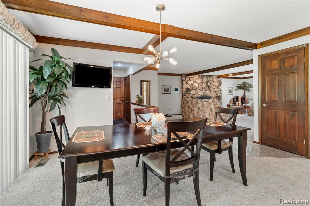 6338 Covered Wagons Trail, Flint, MI 48532 — Photo 35
