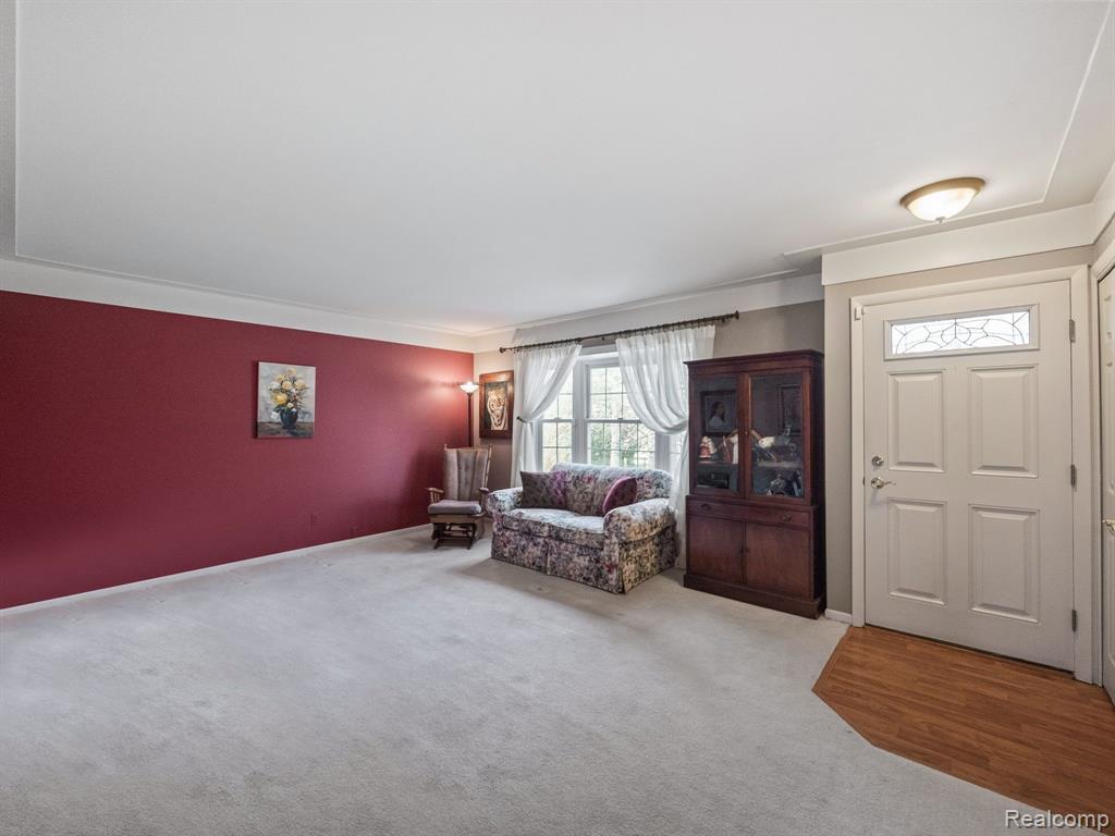 707 PINE TREE Road, Lake Orion, MI 48362 — Photo 12
