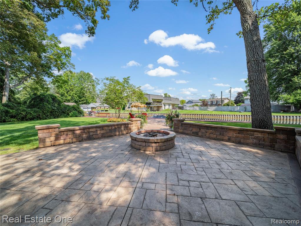 9929 Curie Lane, Pinckney, MI 48169 — Photo 36